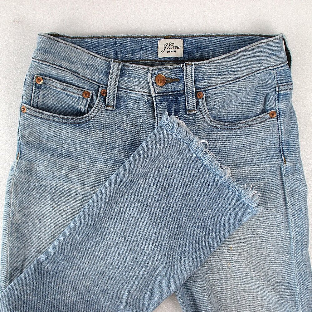 J CREW ''BILLIE DEMI BOOT CROP" BLUE JEANS